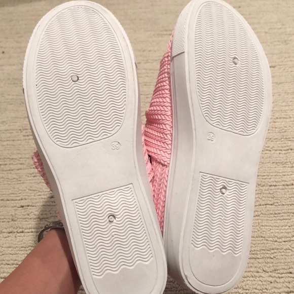 BNWOT pink weave look pink slip ones. - Picture 3 of 8